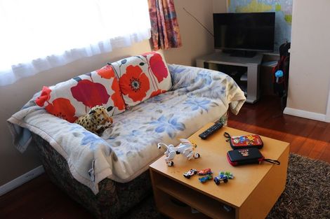 Photo of property in 24 Palmer Crescent, Silverstream, Upper Hutt, 5019