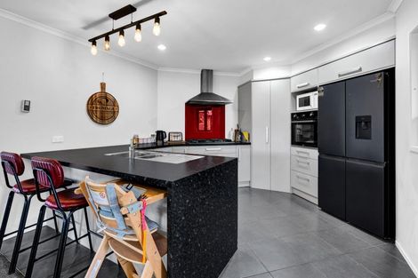 Photo of property in 34 Mercade Close, Stratford, 4332