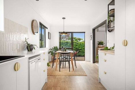 Photo of property in 207b Ngatai Road, Otumoetai, Tauranga, 3110