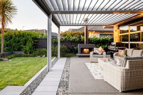 Photo of property in 140 Saint James Drive, Huntington, Hamilton, 3210