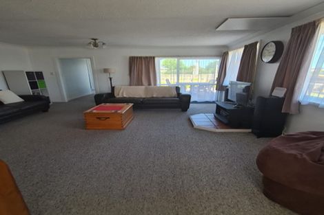 Photo of property in 19 Cologne Street, Martinborough, 5711