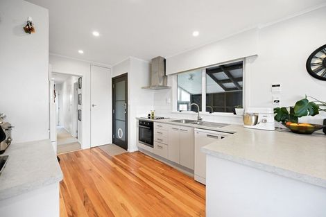 Photo of property in 15 Casper Street, Fairfield, Hamilton, 3214