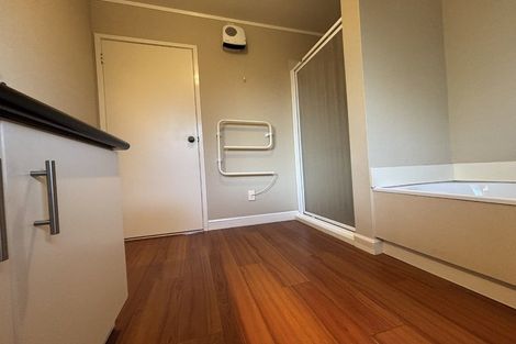 Photo of property in 33 Carnoustie Drive, Wattle Downs, Auckland, 2103