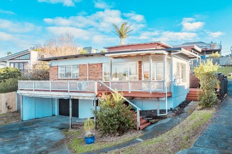 Photo of property in 1/17 Jellicoe Road, Murrays Bay, Auckland, 0630