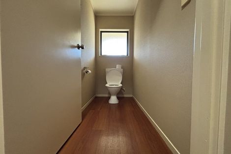 Photo of property in 33 Carnoustie Drive, Wattle Downs, Auckland, 2103