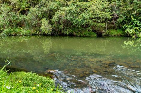 Photo of property in 27 Donnellys Station Road, Donnellys Crossing, Dargaville, 0379
