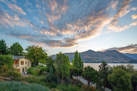 Photo of property in 337 Beacon Point Road, Wanaka, 9305
