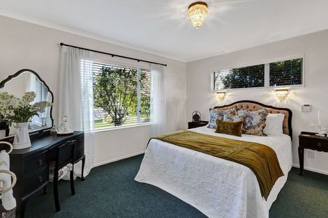 Photo of property in 6 Edna Wills Place, Hawera, 4610