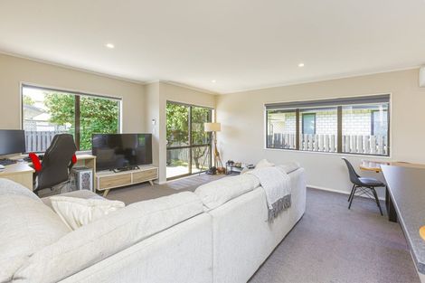 Photo of property in 3/45 Station Road, Takanini, 2112