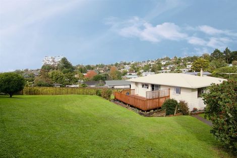 Photo of property in 11 Glenfinn Place, Massey, Auckland, 0614