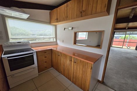 Photo of property in 3 Glamorgan Street, Northland, Wellington, 6012