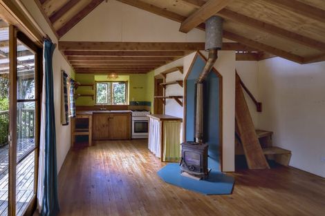 Photo of property in 42 Gibbs Road, Collingwood, 7073