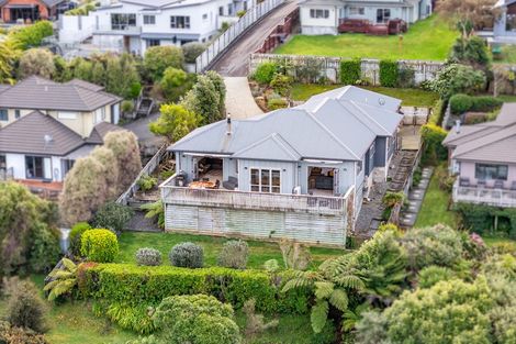 Photo of property in 13a Riverstone Drive, Riverstone Terraces, Upper Hutt, 5018