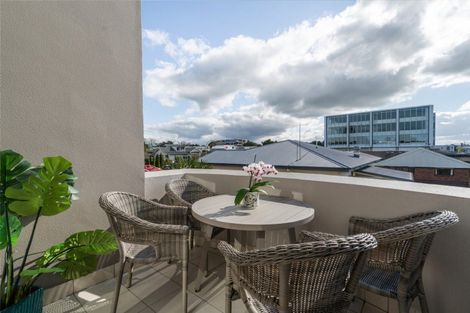 Photo of property in 4/29 Third Avenue, Tauranga, 3110