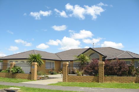 Photo of property in 33 Moss Crescent, Takanini, 2112