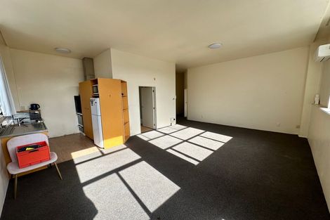 Photo of property in 4 Torrens Terrace, Mount Cook, Wellington, 6011