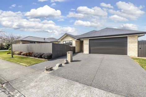 Photo of property in 32 Kotare Avenue, Rangiora, 7400