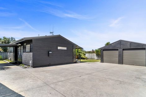 Photo of property in 230b Gravatt Road, Papamoa Beach, Papamoa, 3118