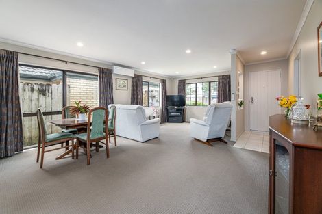 Photo of property in 30 Espalier Drive, Henderson, Auckland, 0612