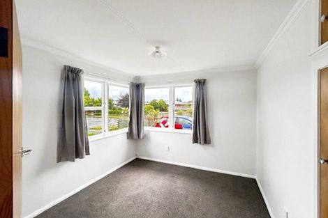 Photo of property in 14 Conway Place, Terrace End, Palmerston North, 4410