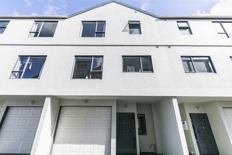 Photo of property in 2/142 Ghuznee Street, Te Aro, Wellington, 6011