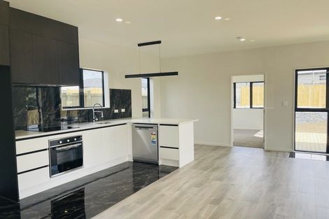 Photo of property in 46 Auranga Drive, Karaka, 2113