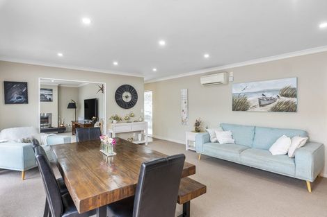 Photo of property in 44 Kotuku Drive, Paraparaumu Beach, Paraparaumu, 5032