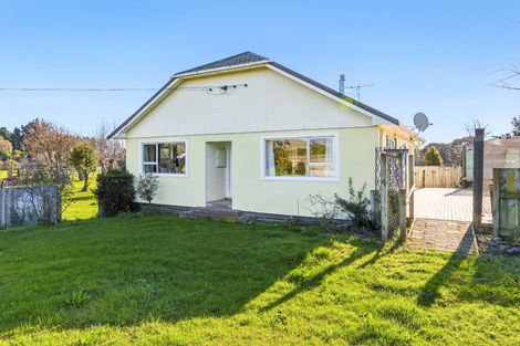 Photo of property in 931 State Highway 1, Te Horo, Otaki, 5581