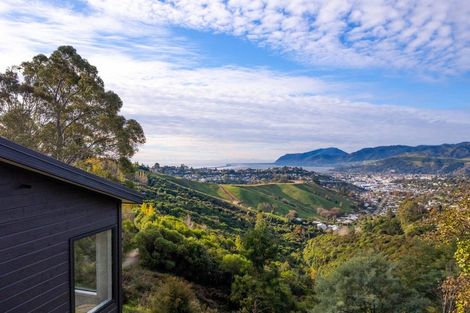 Photo of property in 319 Princes Drive, Britannia Heights, Nelson, 7010