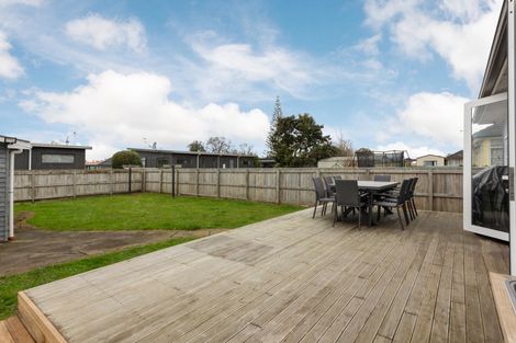 Photo of property in 21 Cardiff Street, Awapuni, Palmerston North, 4412