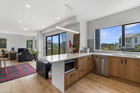 Photo of property in 80a Moire Road, Massey, Auckland, 0614