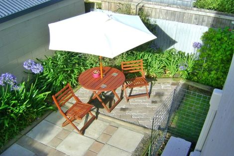 Photo of property in 2/4 Jordan Street, Sydenham, Christchurch, 8023