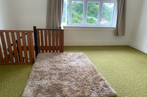 Photo of property in 75 Todman Street, Brooklyn, Wellington, 6021