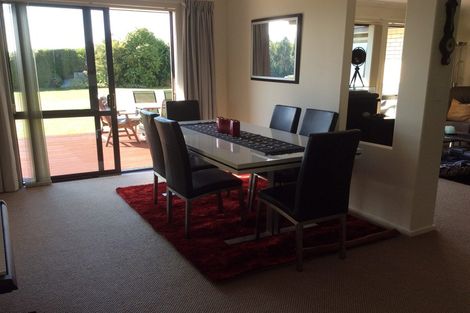 Photo of property in 90 Loch Views Road, Acacia Bay, Taupo, 3385