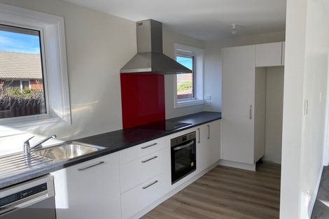 Photo of property in 32 Bevington Street, Avonhead, Christchurch, 8042