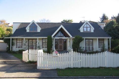 Photo of property in 7 Burbank Crescent, Churton Park, Wellington, 6037