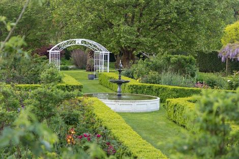 Photo of property in 914 Napier Road, Whakarongo, Palmerston North, 4470