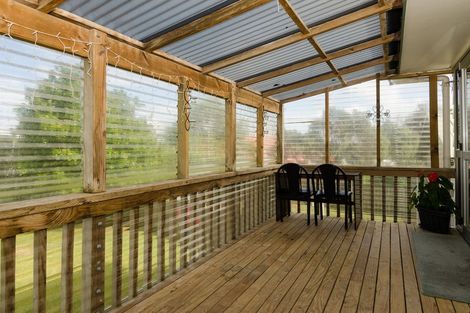 Photo of property in 17 Roick Parade, Glen Eden, Auckland, 0602