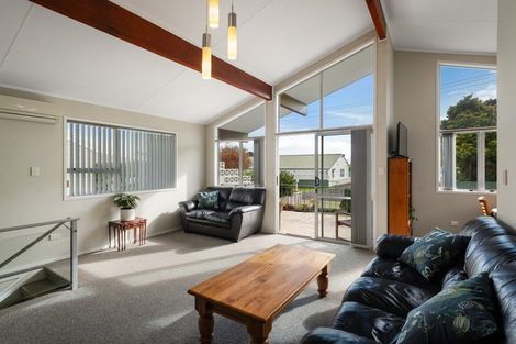 Photo of property in 5 West Crescent, Te Puru, Thames, 3575