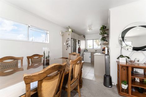 Photo of property in 11/3 Hulme Place, Henderson, Auckland, 0612