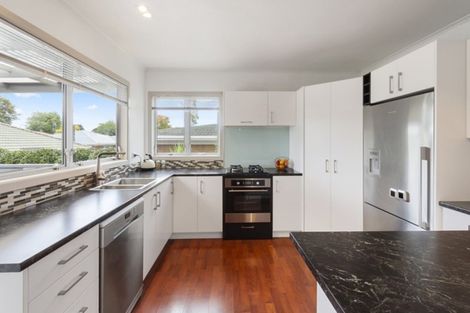 Photo of property in 16 Alexander Street, Papakura, 2110