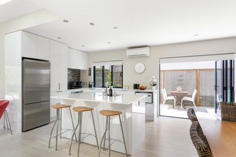 Photo of property in 210 Linton Crescent, Whangamata, 3620