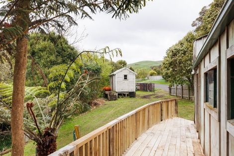 Photo of property in 353 Kahuterawa Road, Linton, Palmerston North, 4472