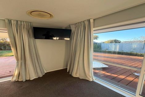 Photo of property in 160 Pacific Road, North New Brighton, Christchurch, 8083