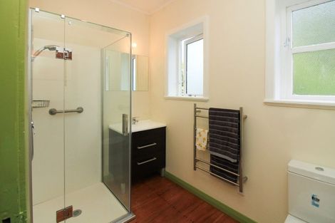 Photo of property in 7 Kaihuia Terrace, Northland, Wellington, 6012