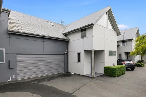 Photo of property in 2/1010 Colombo Street, St Albans, Christchurch, 8014