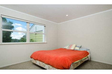 Photo of property in 2/3 Talavera Place, Te Atatu South, Auckland, 0602