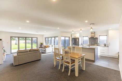 Photo of property in 5 Arabella Way, Waipukurau, 4200