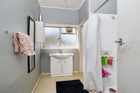 Photo of property in 22 Coote Road, Bluff Hill, Napier, 4110