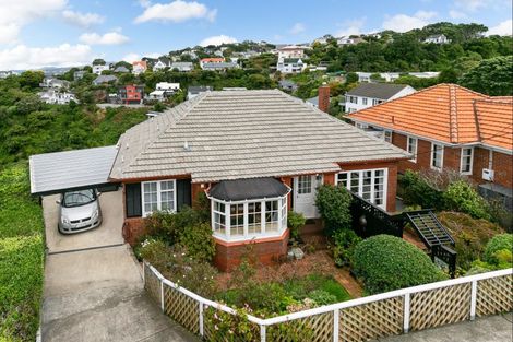 Photo of property in 122 Cashmere Avenue, Khandallah, Wellington, 6035
